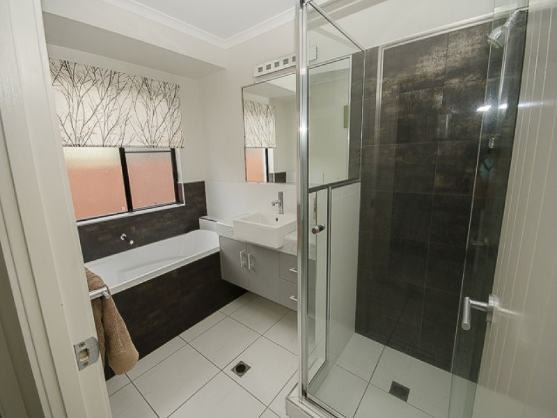 15 Song Close, Andergrove QLD 4740