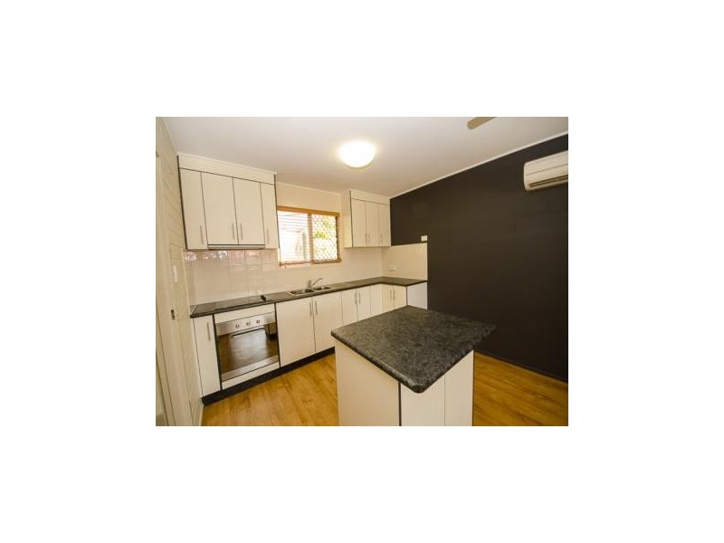 1/4 Old Shoal Point Road, Bucasia QLD 4750