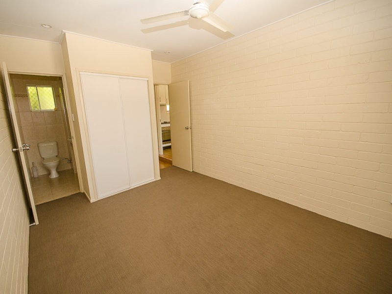 1/4 Old Shoal Point Road, Bucasia QLD 4750