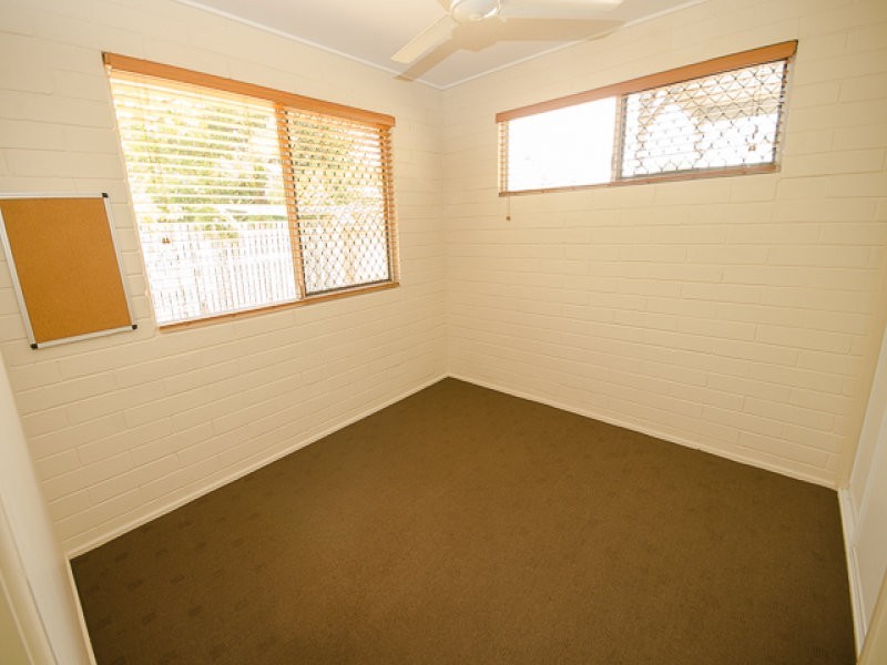 1/4 Old Shoal Point Road, Bucasia QLD 4750