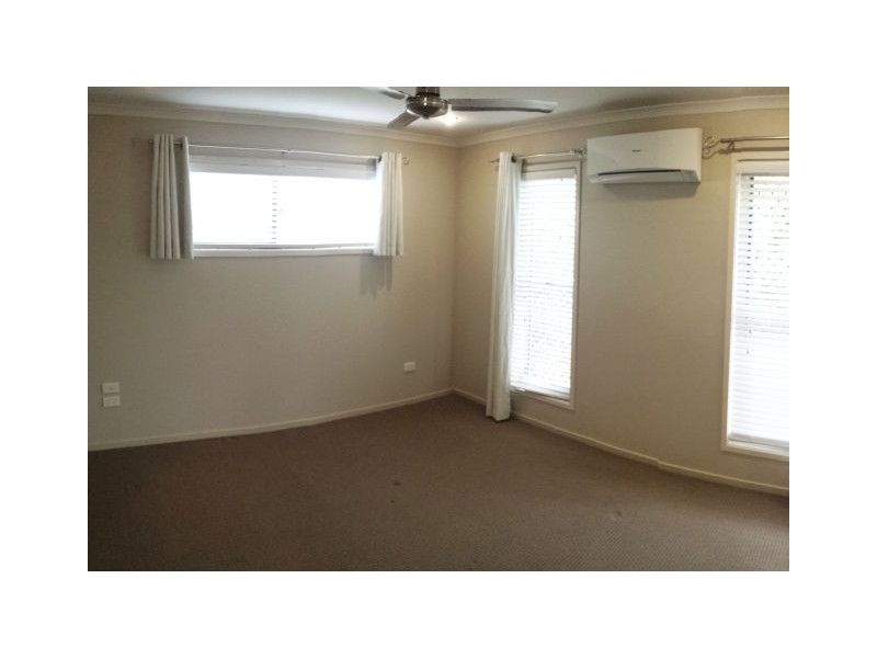 7 Sonoran Street, Rural View QLD 4740