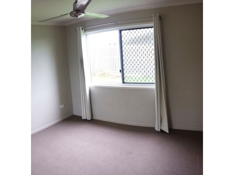 7 Sonoran Street, Rural View QLD 4740