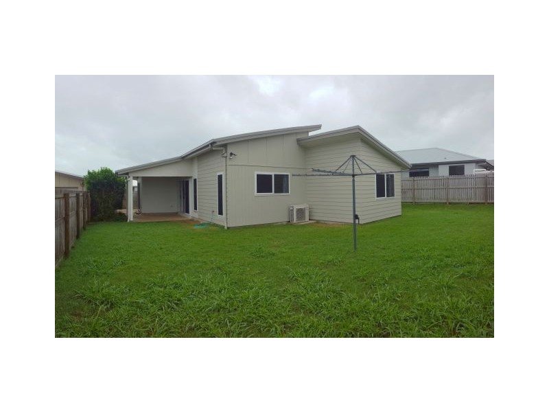 7 Sonoran Street, Rural View QLD 4740