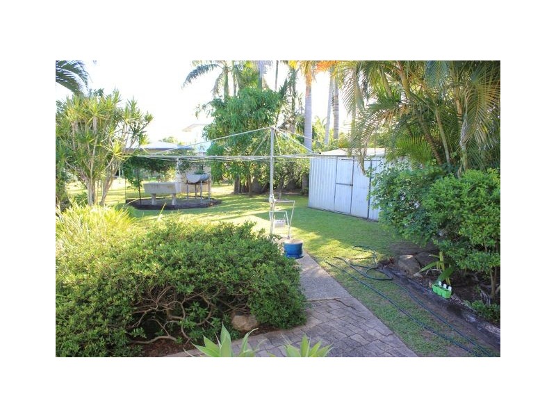 11 Pharlap Parade, Ooralea QLD 4740