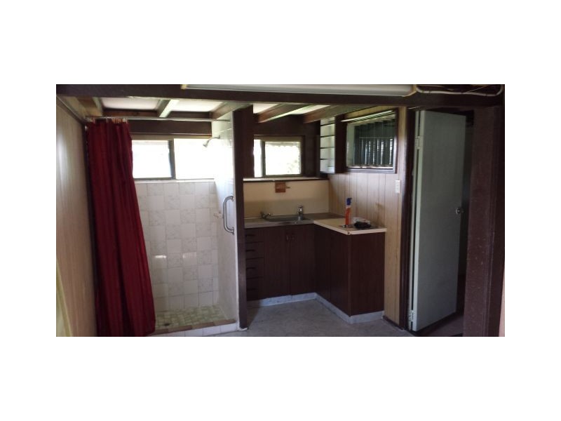 4 Pratt Street, South Mackay QLD 4740