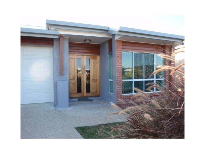 87 Village Circuit, Eimeo QLD 4740