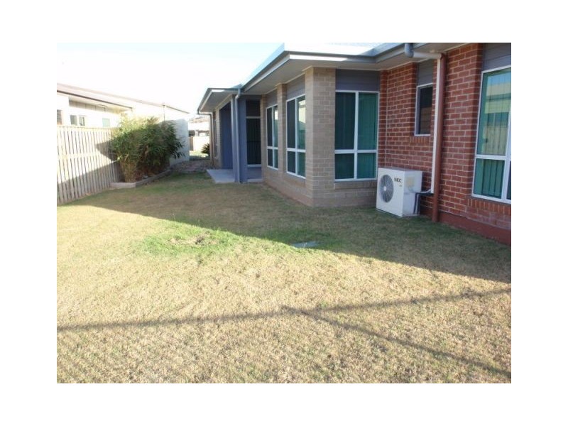 87 Village Circuit, Eimeo QLD 4740