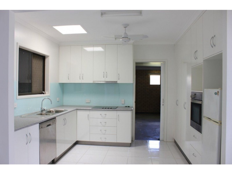 21 Minster Street, South Mackay QLD 4740