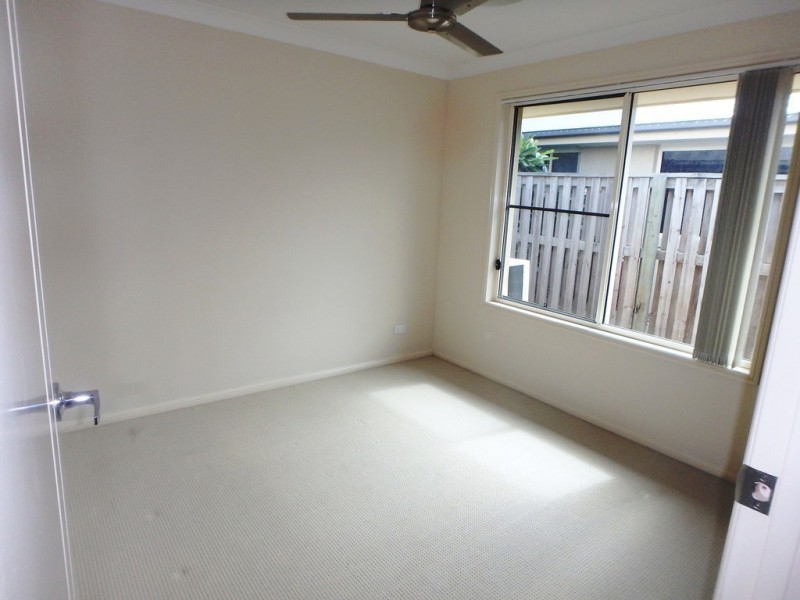 5 Whitehaven Drive, Blacks Beach QLD 4740