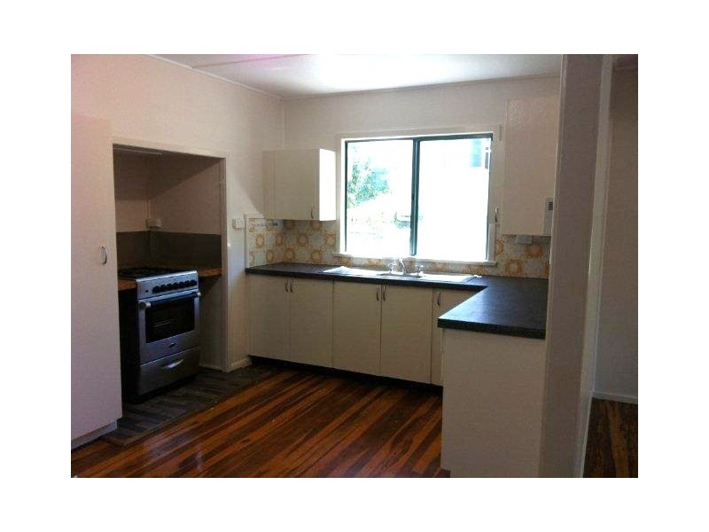 5 Crane, Slade Point QLD 4740