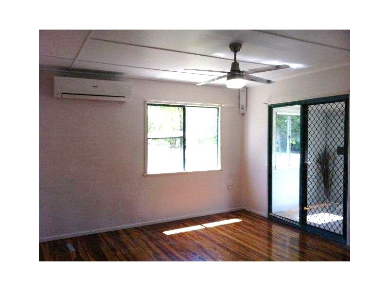 5 Crane, Slade Point QLD 4740