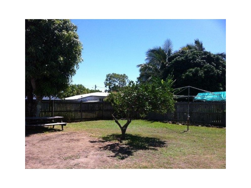 5 Crane, Slade Point QLD 4740