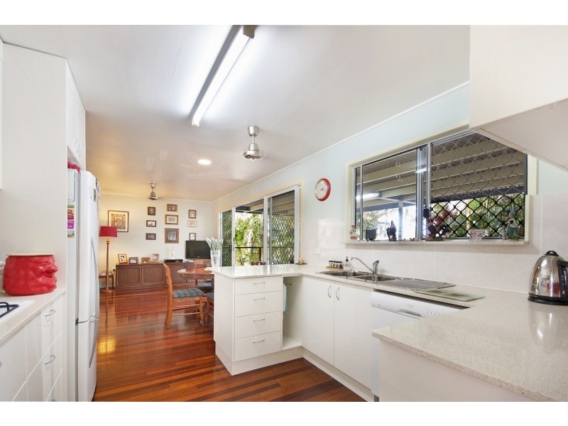 24 Lindeman Avenue, Slade Point QLD 4740