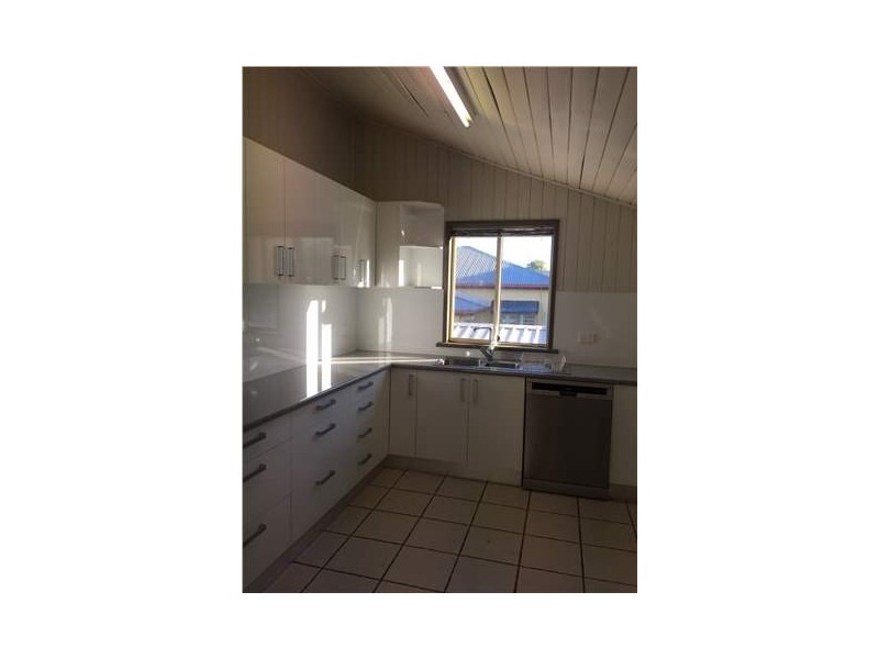 84 Holland Street, West Mackay QLD 4740