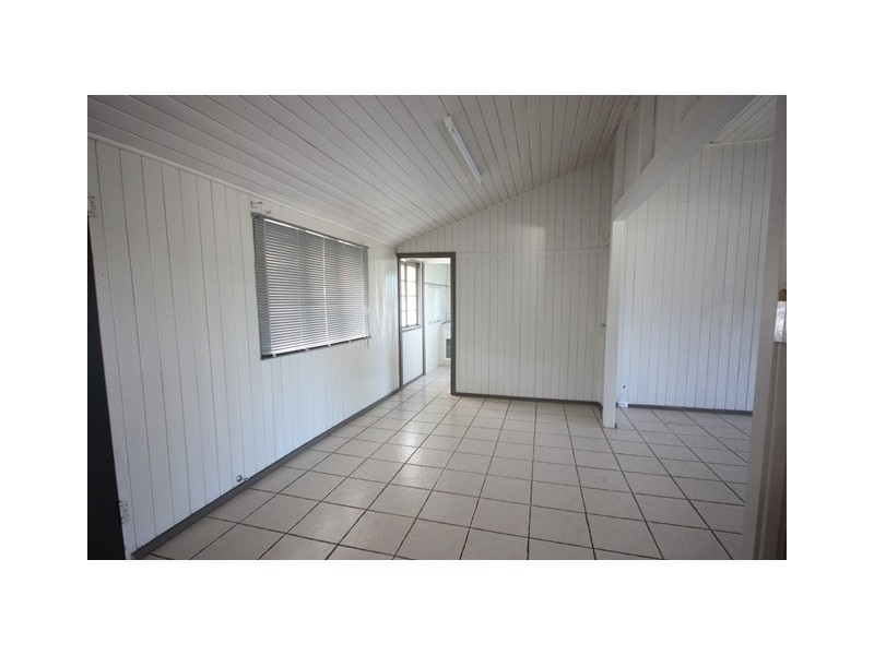 84 Holland Street, West Mackay QLD 4740