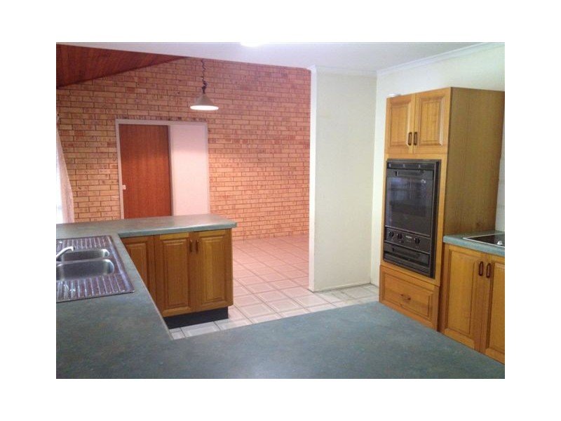 12 Northview Terrace, Mount Pleasant QLD 4740