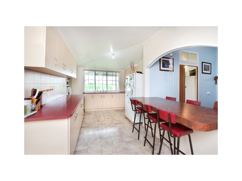 418 Lucas Paddock Road, Pinnacle QLD 4741