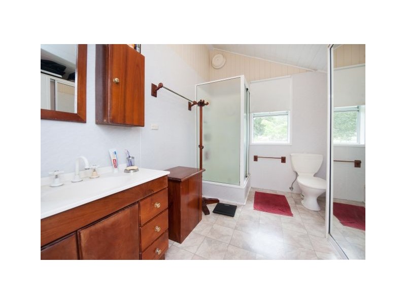 418 Lucas Paddock Road, Pinnacle QLD 4741