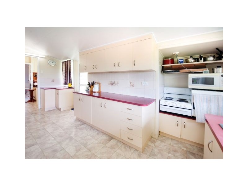 418 Lucas Paddock Road, Pinnacle QLD 4741