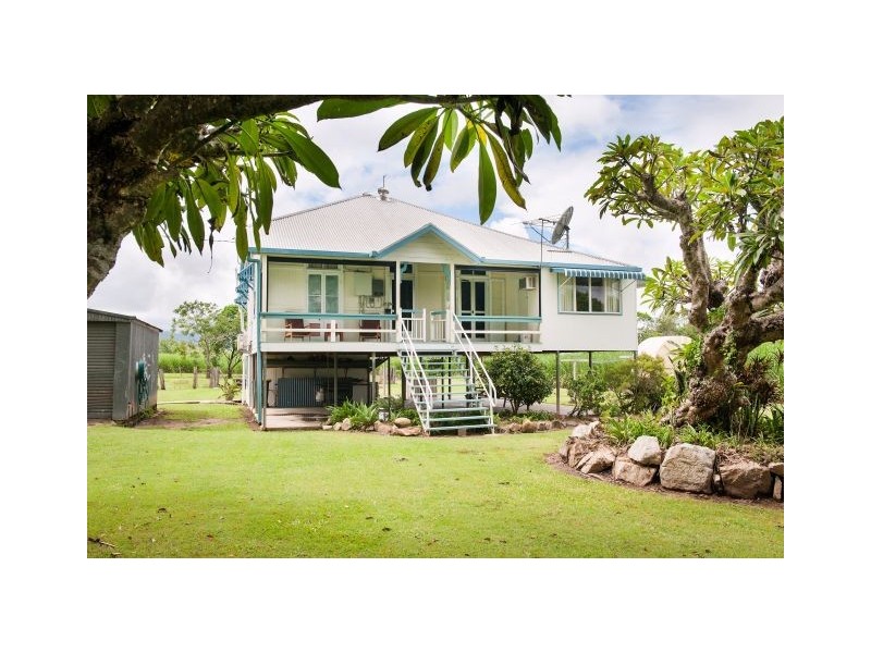 418 Lucas Paddock Road, Pinnacle QLD 4741