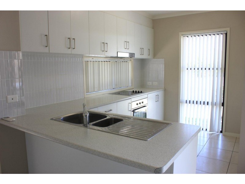 12/7 Bilgola Place, Blacks Beach QLD 4740
