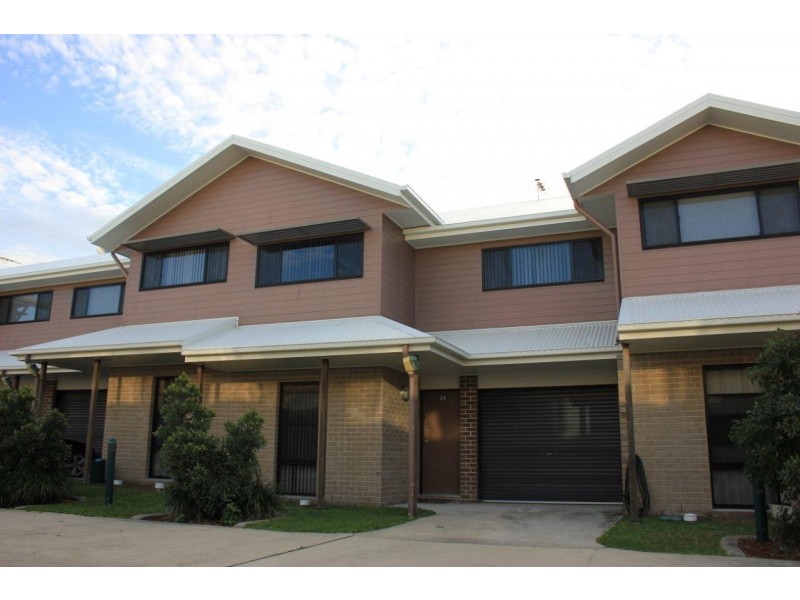24/7 Bilgola Place, Blacks Beach QLD 4740