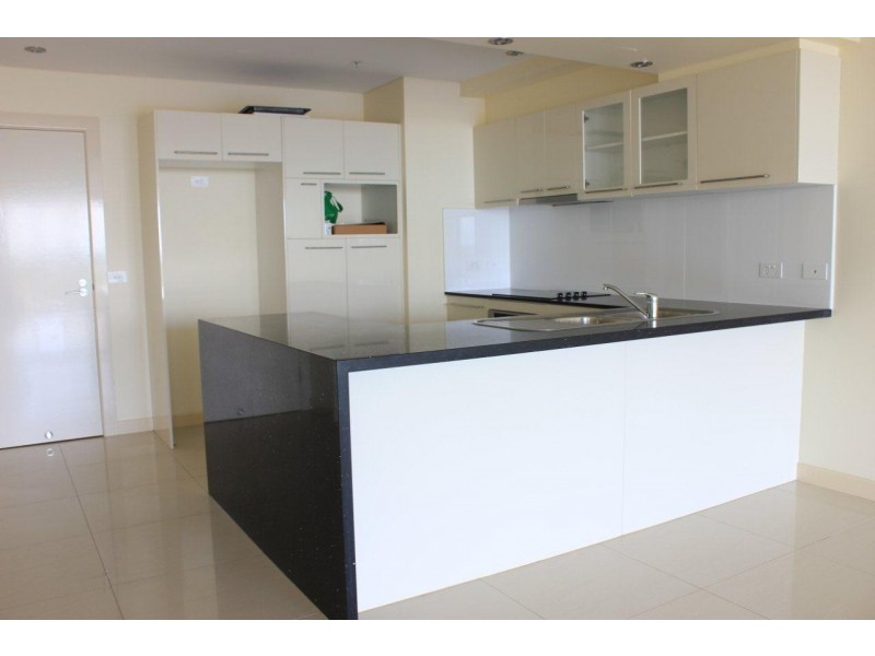 702/27 River Street “Crown Apartment”, Mackay QLD 4740