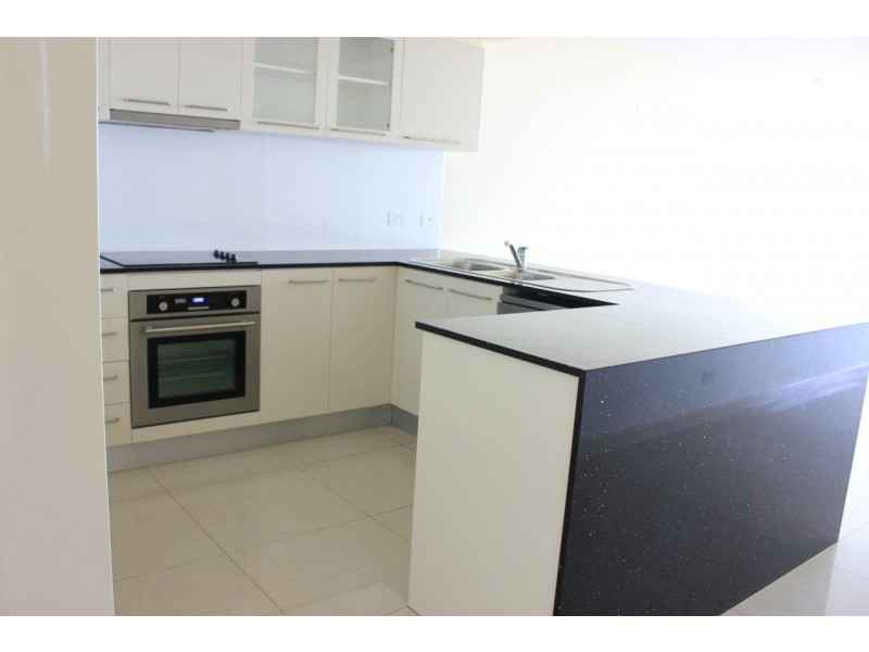 702/27 River Street “Crown Apartment”, Mackay QLD 4740