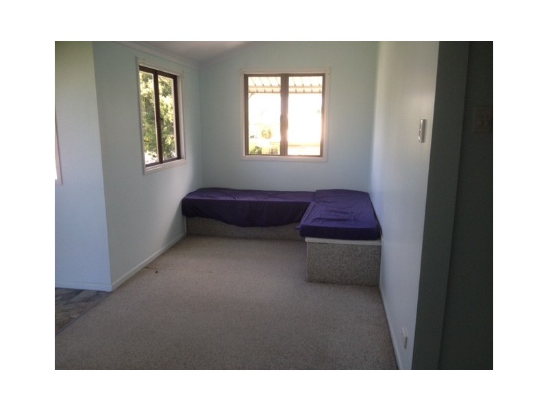 6 Bowman Street, West Mackay QLD 4740