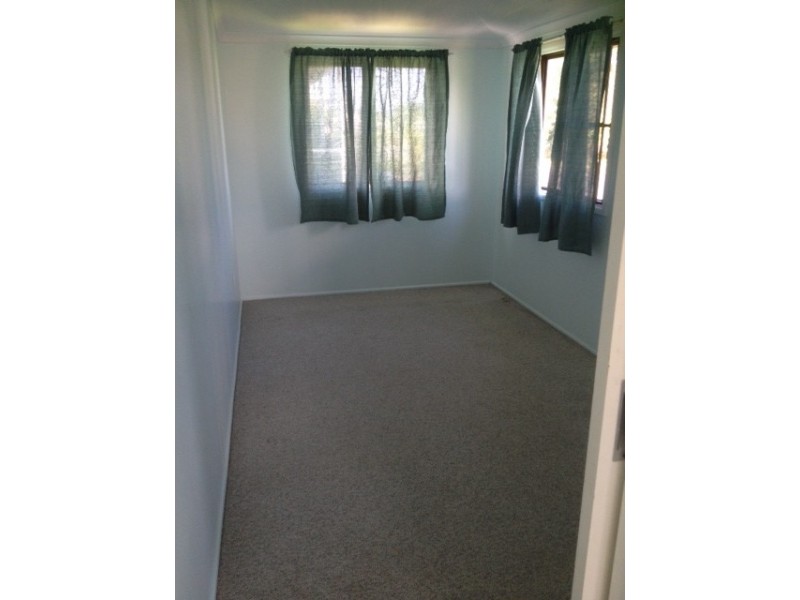 6 Bowman Street, West Mackay QLD 4740