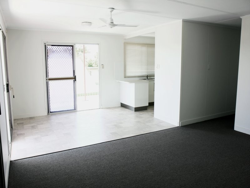 20 Davey Street, Glenella QLD 4740