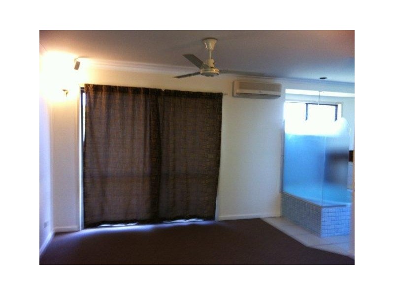 8 Jason Street, Andergrove QLD 4740