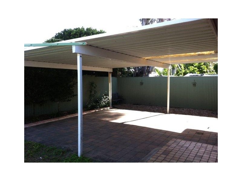 8 Jason Street, Andergrove QLD 4740