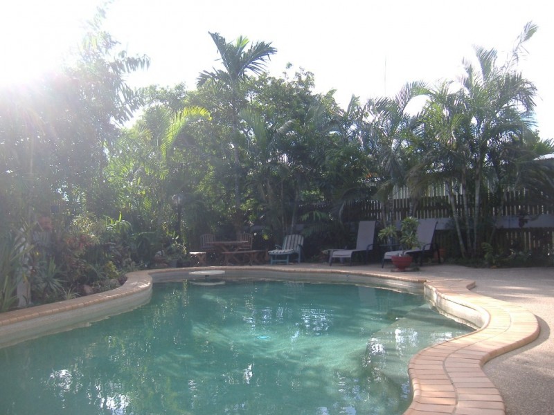 10 Paton Terrace, Slade Point QLD 4740