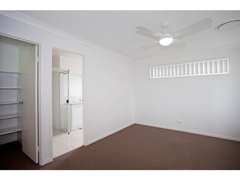 13 Elgans Parade, Rural View QLD 4740