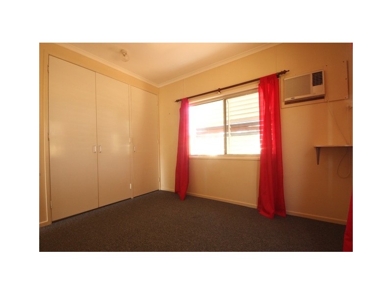 9 Jackson Avenue, Moranbah QLD 4744
