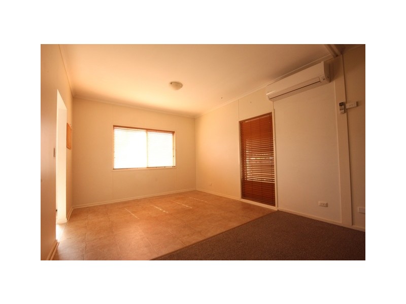 9 Jackson Avenue, Moranbah QLD 4744