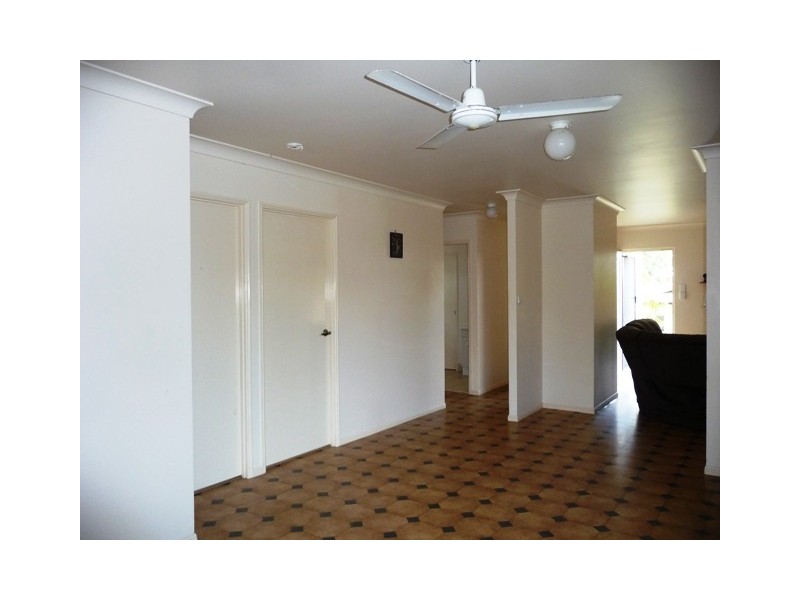 1 Avalon Drive, Rural View QLD 4740