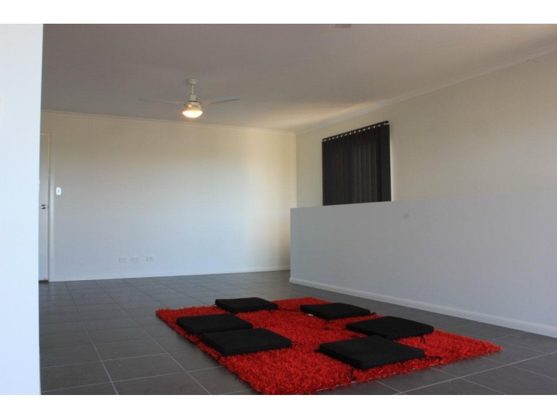 17 Brearley Court, Rural View QLD 4740
