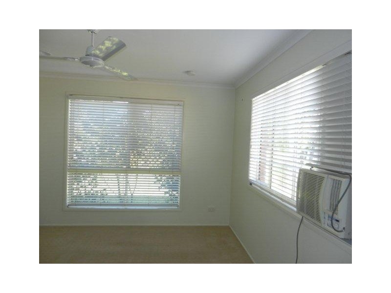 3 Davey St, Glenella QLD 4740