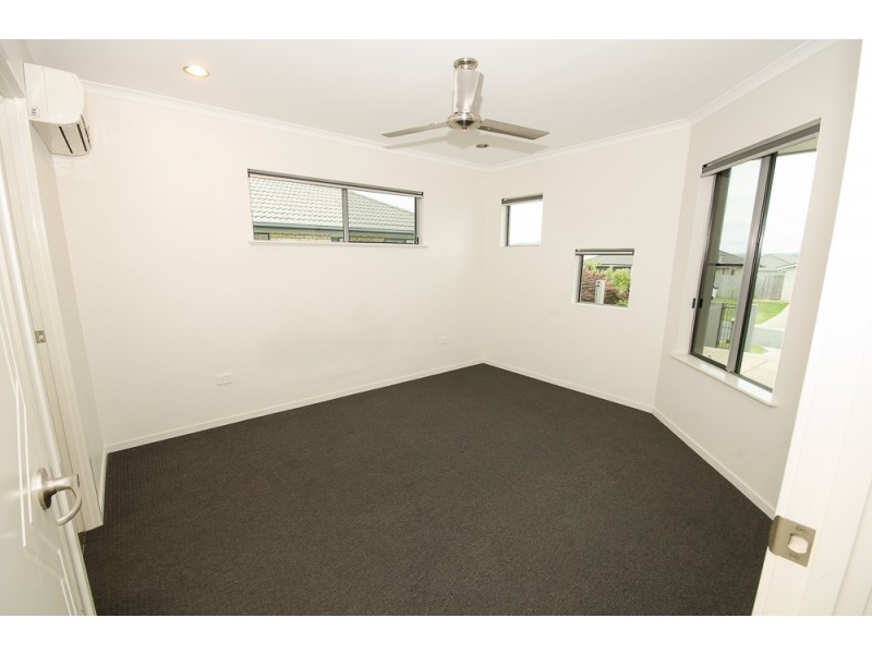 10 Crestview Cres, Bucasia QLD 4750