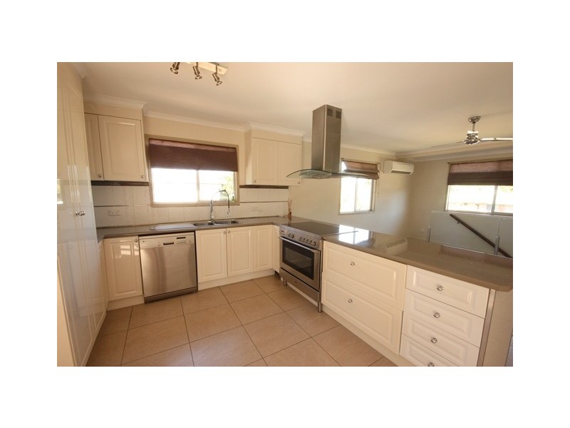 11 The Barons Drive, Andergrove QLD 4740