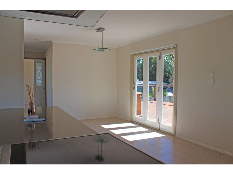 11 The Barons Drive, Andergrove QLD 4740