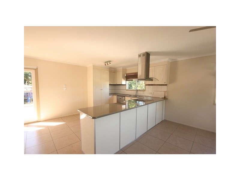 11 The Barons Drive, Andergrove QLD 4740