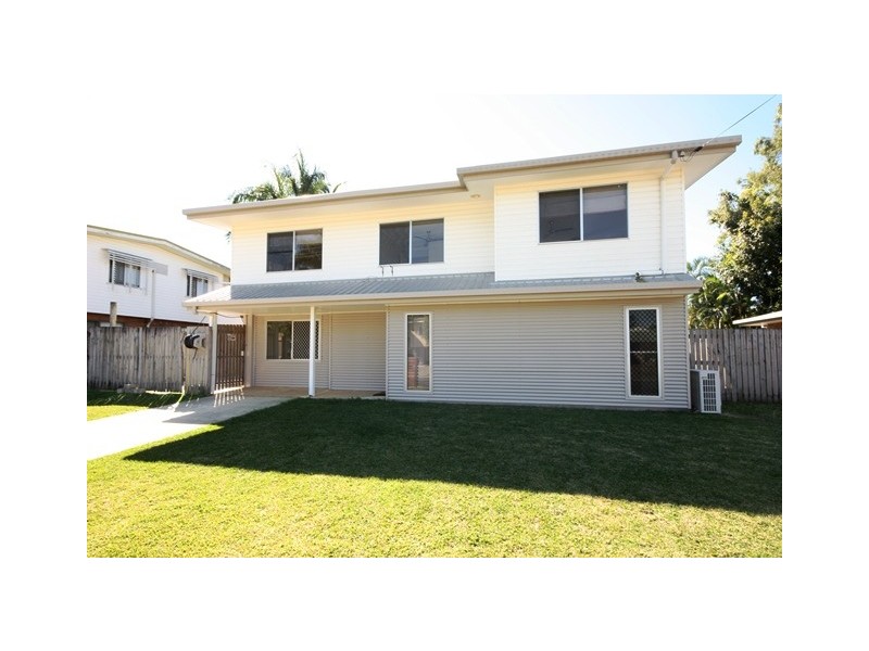 11 The Barons Drive, Andergrove QLD 4740