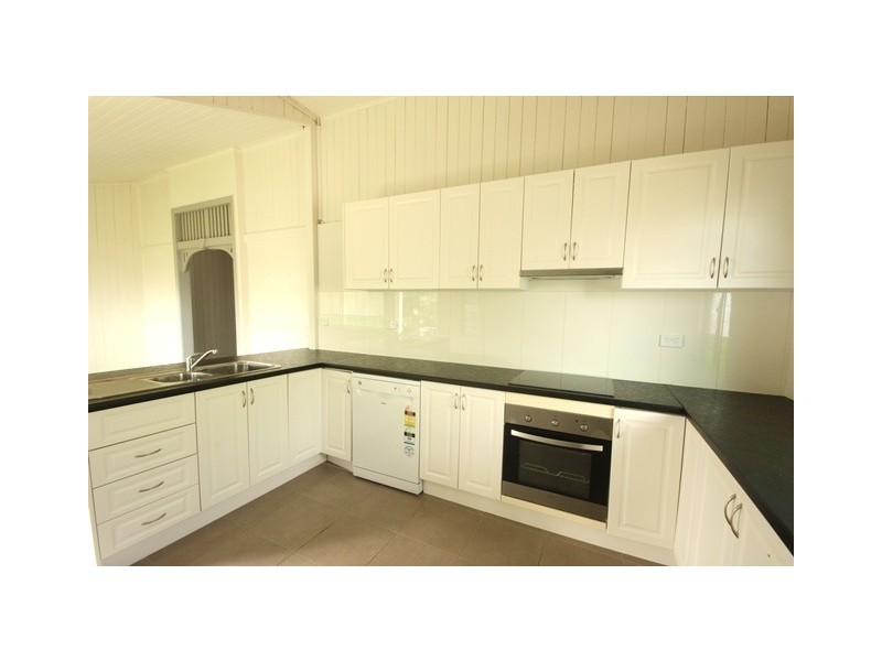 14 Hucker Street, Mackay QLD 4740