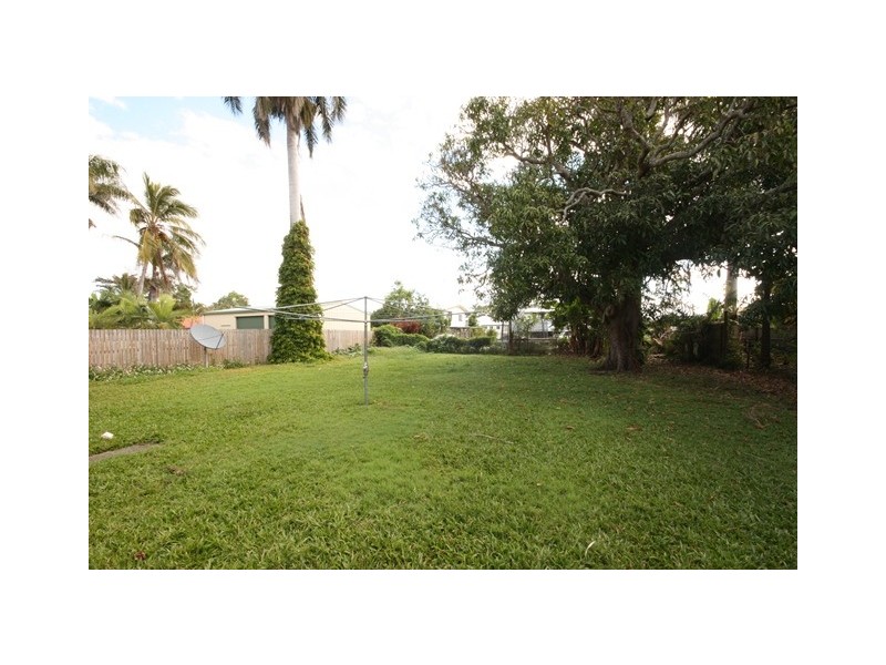 14 Hucker Street, Mackay QLD 4740