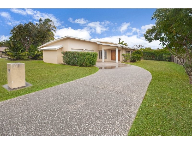 16 Seacove Court, Eimeo QLD 4740