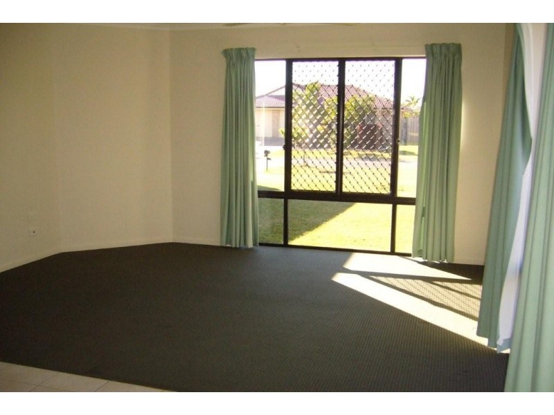 8 Marlin crt, Beaconsfield QLD 4740