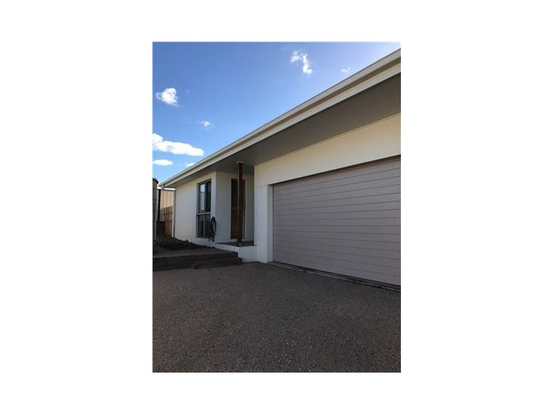2/55 Hannay Street, Moranbah QLD 4744